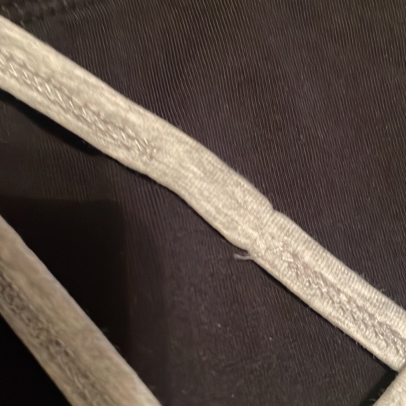 Lot of 3 maternity tanks - Picture 2 of 3